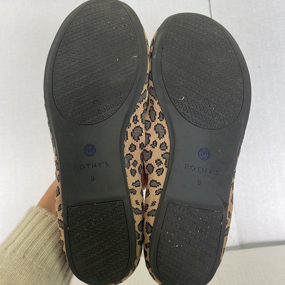 Cheetah Print Rothy’s in tan brown - Picture 4 of 6